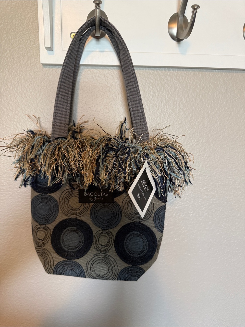 Gray Fringe Circle-Pattern Small Bag
